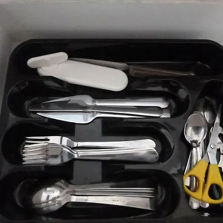 Le 1835, Ambre-jaune *