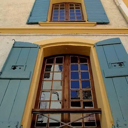 Le 1835, Ambre-jaune * Moustiers-Sainte-Marie